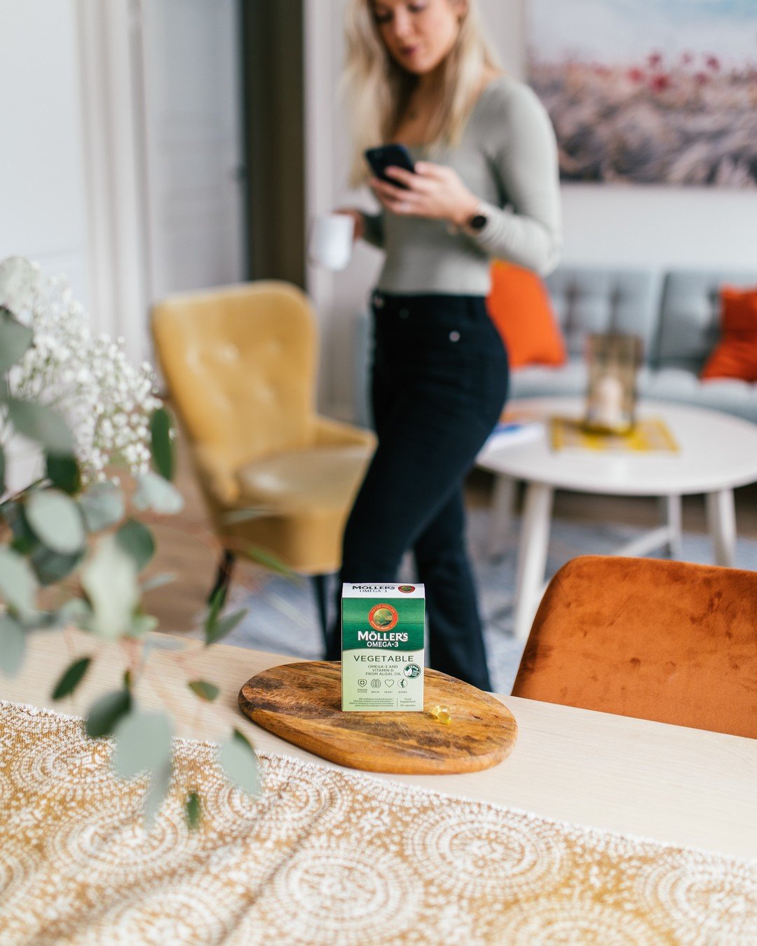 No fish (-based diet)? No problem! Our Vegetable Omega-3 and Vitamin D capsules got you covered 

P.s. We're also registered by the Vegan Society 🥳